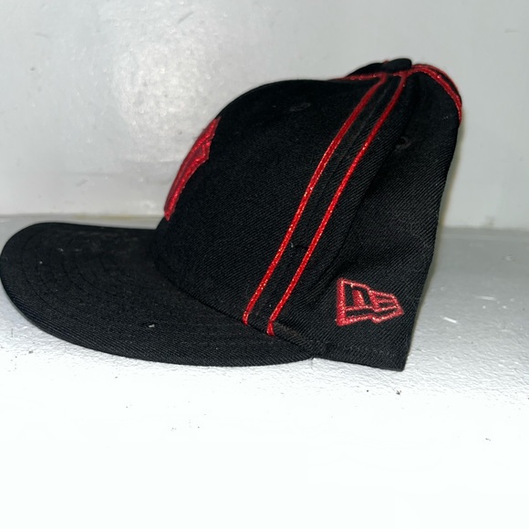 Vintage New Era Yankee’s Hat SnapBack - Picture 5 of 7